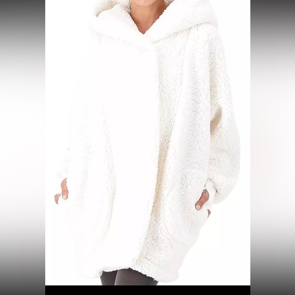 BumbleBella by Jill Martin The Lounger "I Do" Sherpa Hoodie Bride - Picture 8 of 9